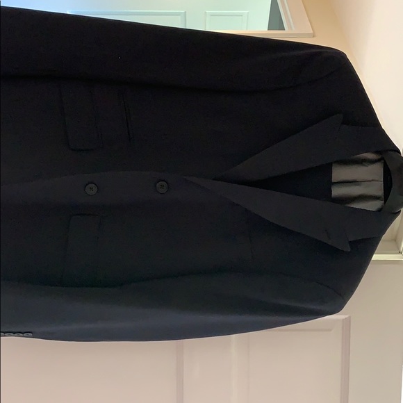 Suit - Picture 2 of 5